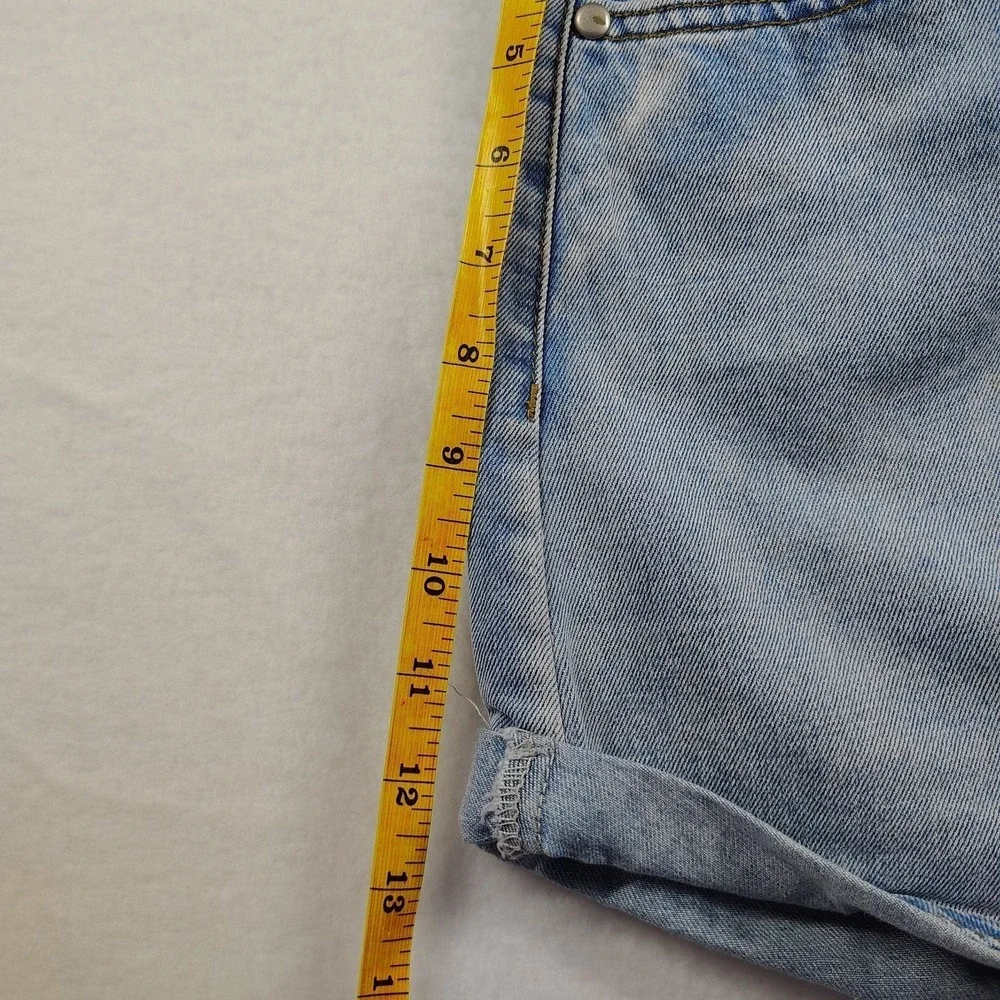Princess Polly High Waisted Denim Shorts Light Wash Blue Cuffed‎ Size US 2 EU 34